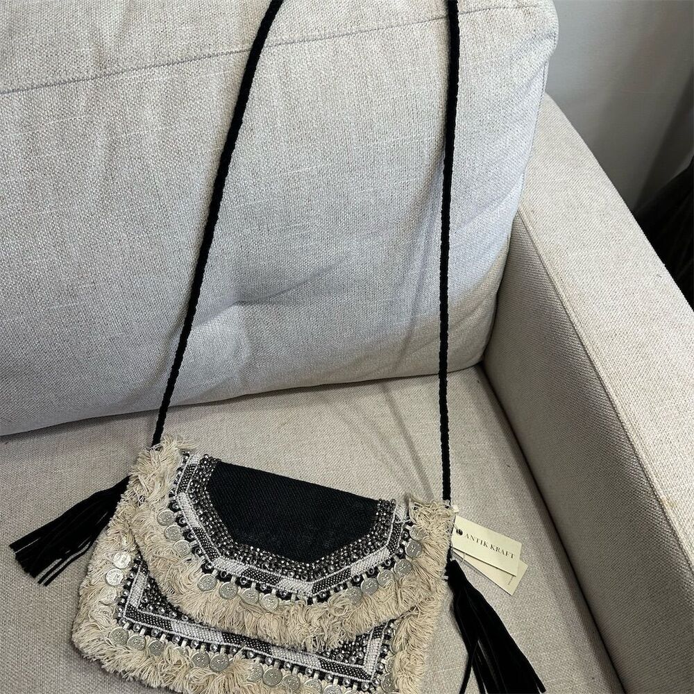 ANTIK KRAFT Women's Bohemian Crossbody Bag Black Beige Fringe Tassels